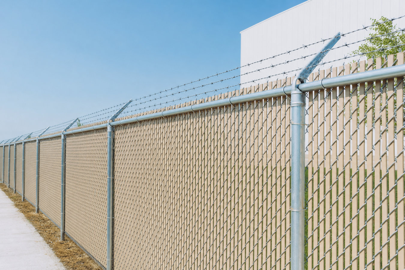 Commercial fence installation in Palmdale, CA