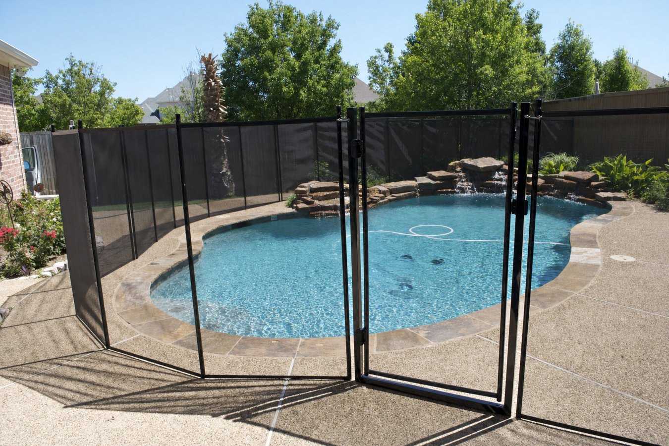 Pool fence installation in Palmdale, CA